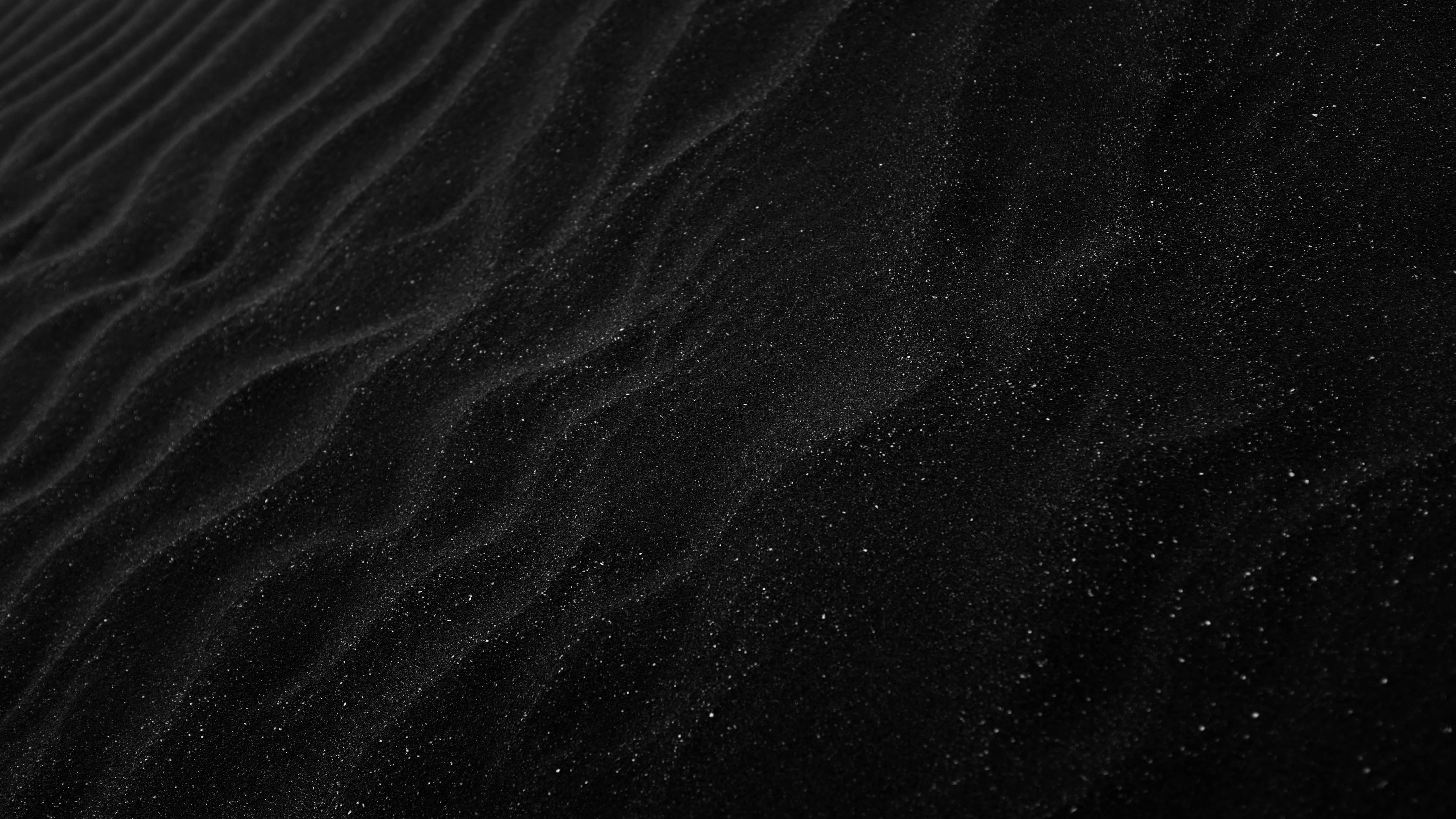 black_sand.jpg